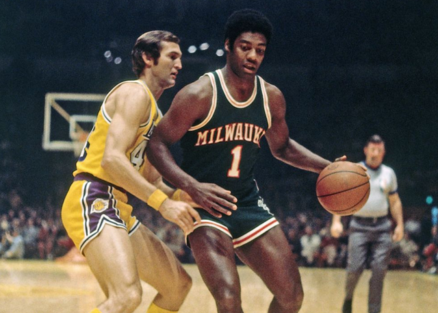 顽强抵抗的 顽强抵抗的